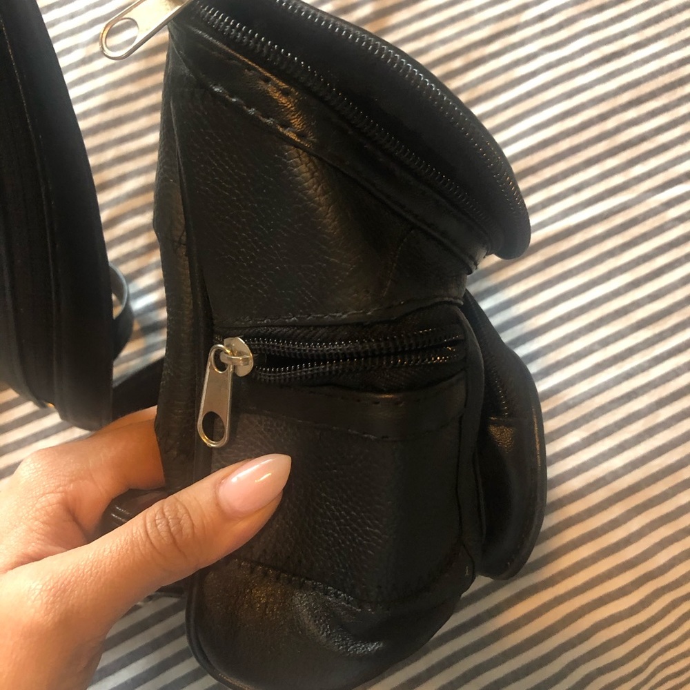 Small Leather Peruvian Backpack - Picture 3 of 7